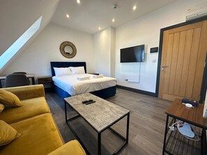 1 Schlafzimmer, Bügeleisen/Bügelbrett, kostenloses WLAN, Bettwäsche