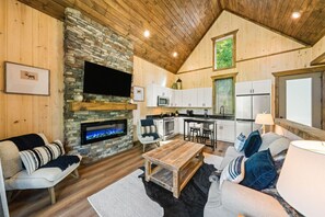 TV connectée, cheminée, baby-foot