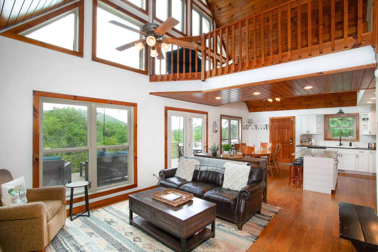 Smart TV, fireplace, computer monitors