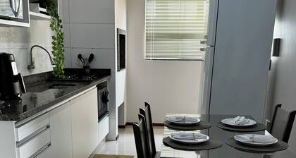 Cozy 2-bedroom apartment in beautiful Florianópolis with AC, WiFi