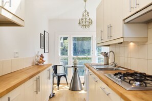 Apartment - The West Hill Place - Dazzling 2bdr Flat (London)