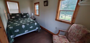 1 bedroom, bed sheets