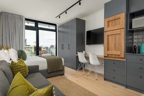 Coffres-forts dans les chambres, fer et planche à repasser, Wi-Fi
