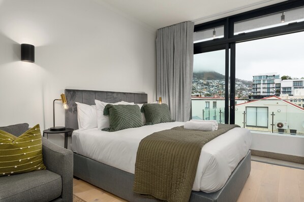 In-room safe, iron/ironing board, WiFi, bed sheets - The Sage l Vibrant Sea Point Studio (Cape Town)