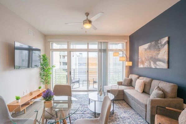 Télévision, espaces bureaux