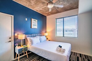 1 habitación, tabla de planchar con plancha, wifi y ropa de cama 