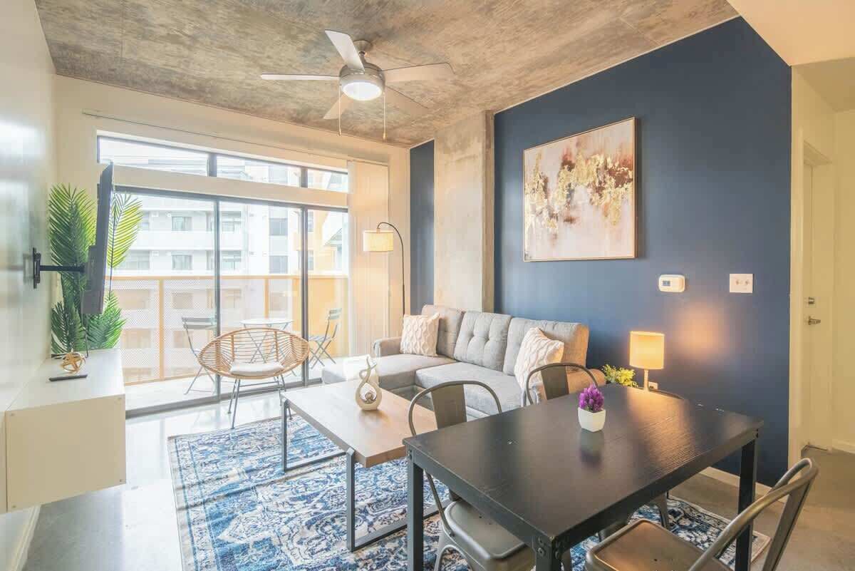 تلفزيون، مكتب