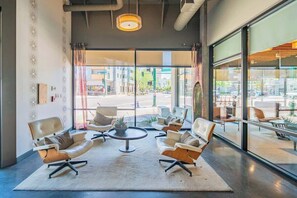 Interior - Stay Near DT PHX| Balcony,W/D,Pool,Gym,Parking (Phoenix)