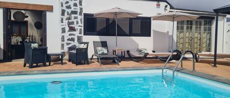 Biệt thự | Hồ bơi | Hồ bơi ngoài trời