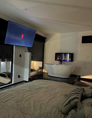 3 slaapkamers, een strijkplank/strijkijzer, wifi, beddengoed