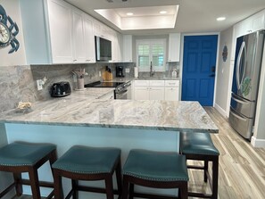 Microonde, piano cottura, lavastoviglie