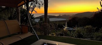 Malibu retreat, Panoramic views, Hot tub, Golf