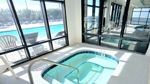 Piscine couverte, piscine chauffée