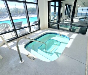 Piscine couverte, piscine chauffée