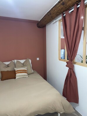 1 soverom, strykejern/-brett, wi-fi og sengetøy