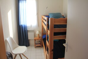 2 soverom, strykejern/-brett, reiseseng for barn og wi-fi (inkludert)