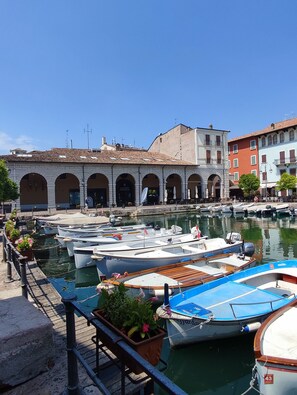 Marina - La Dimora di William tra lago e castello (Desenzano del Garda)