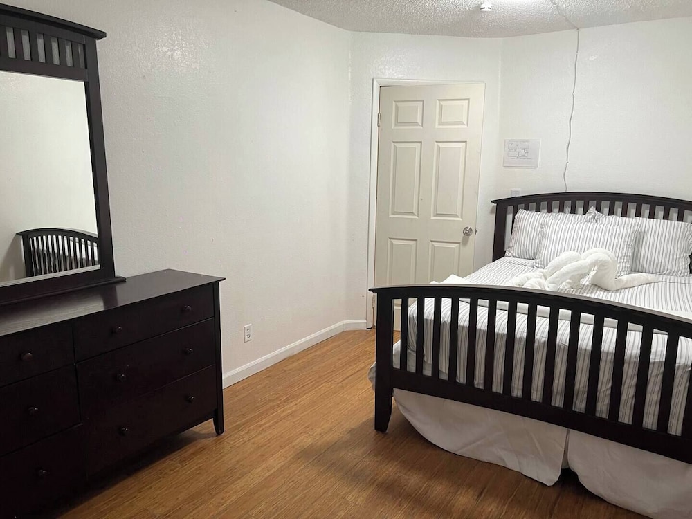 Cheerful house near the strip North Las Vegas Vrbo