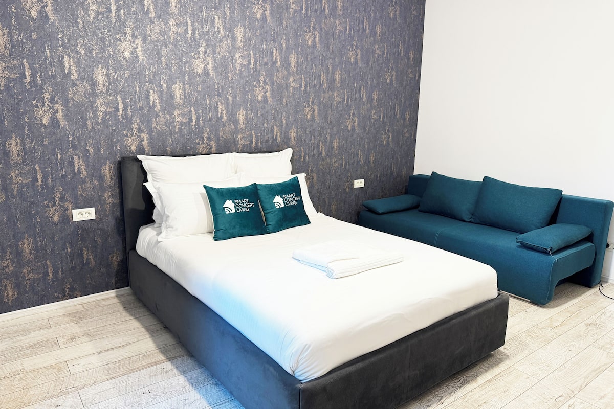 Signature Studio | Individually decorated, individually furnished, blackout drapes