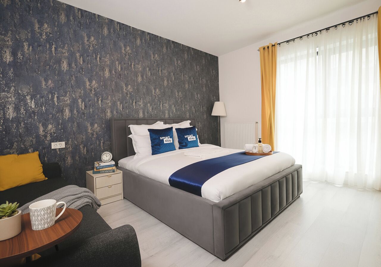 Studio supérieur | Décor unique, ameublement unique, rideaux d’obscurcissement