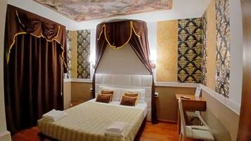 Una cassaforte in camera, una scrivania, Wi-Fi gratuito