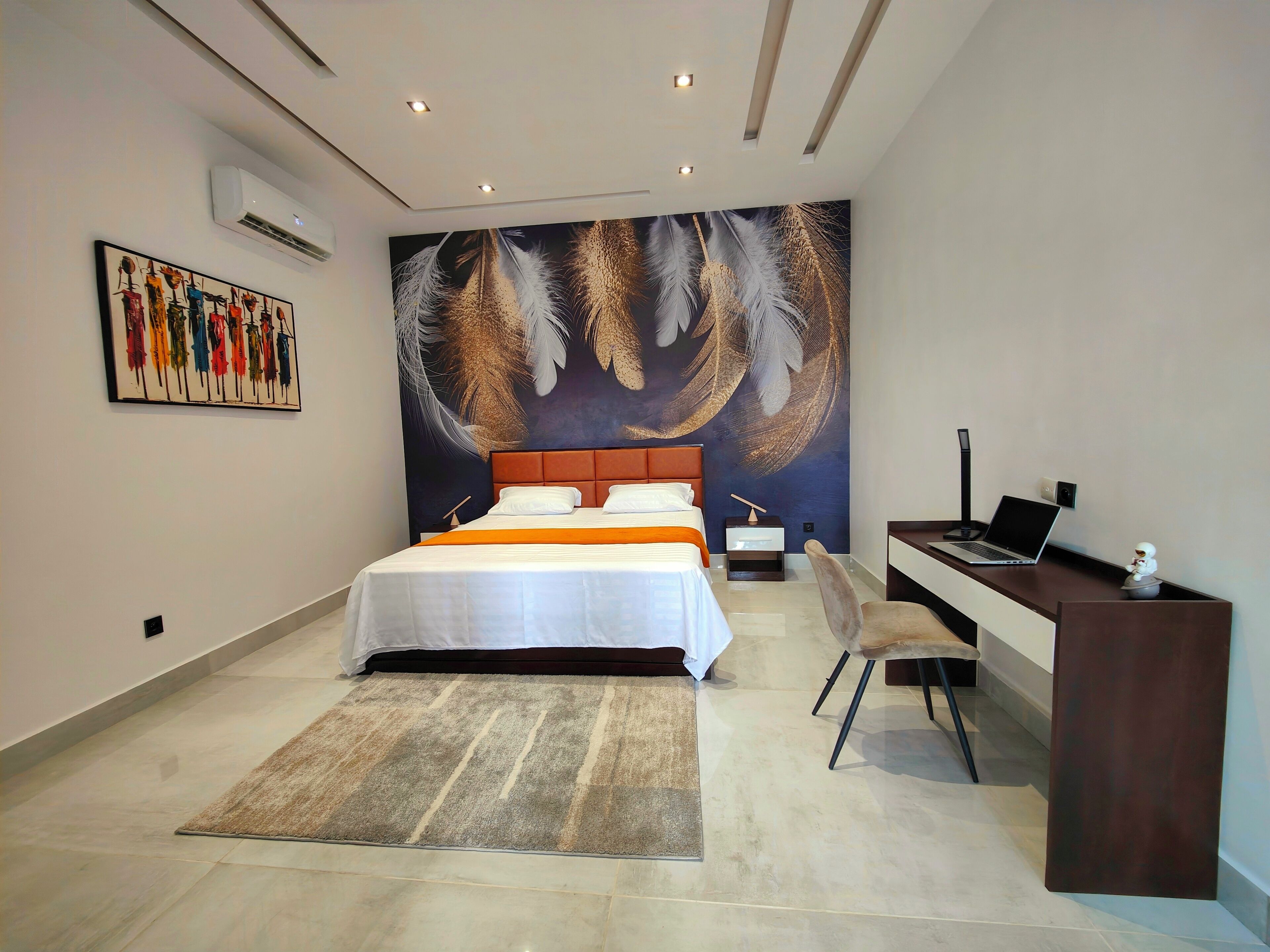 1 chambre, coffres-forts dans les chambres, bureau