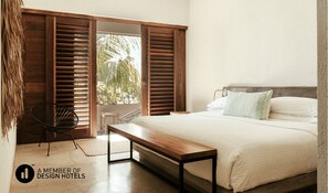 Deluxe Double Room, Garden View