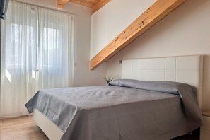 1 bedroom, WiFi, bed sheets - AnnaBella's Home Cam. Friends (Agropoli)