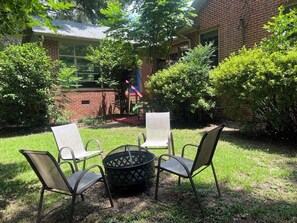 Terrace/patio - Family Friendly! Private Full House 20 minutes to FSU (Tallahassee)