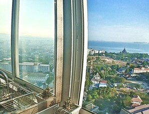 Interior - Art Under the Clouds 32nd floor sea view SuperHost (Muang Pattaya)