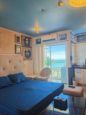 1 bedroom, in-room safe, desk, iron/ironing board - Art Under the Clouds 32nd floor sea view SuperHost (Muang Pattaya)