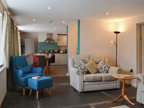 TV, fireplace - UK47757 - Rose Cottage (Launceston)