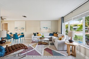 TV, foosball, books - Marlin Manor (4-Bedroom Home) - Pets Allowed by RedAwning (Cocoa Beach)