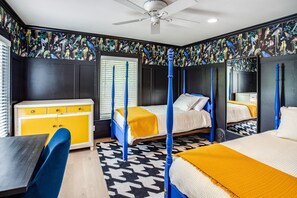 3 bedrooms, travel cot, WiFi, bed sheets