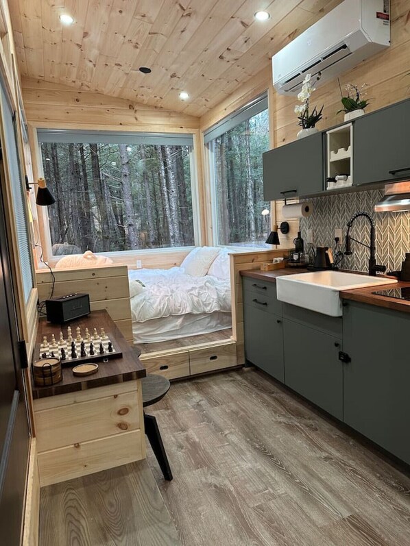 2 chambres, bureau, accès au Wi-Fi (inclus), literie fournie