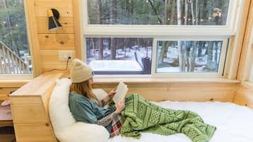 2 bedrooms, desk, free WiFi, bed sheets