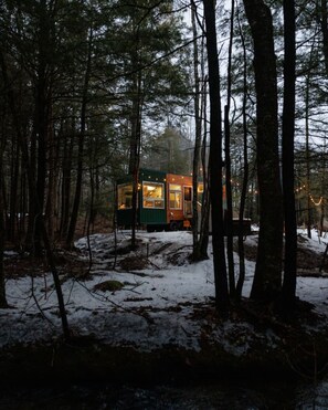 ا�لمنشأة من الخارج