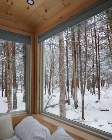 Interior. Luxury Tiny Home Getaway-LILAC Home