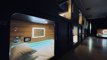 In-room safe, free WiFi