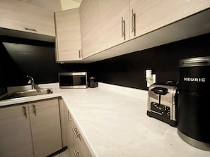 Shared kitchen - Capsule  (Montréal)