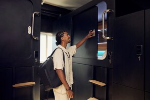 Dormitorio compartido Confort | Caja fuerte y wifi gratis