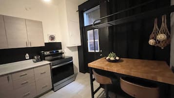 Fridge, microwave