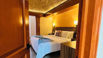 Classic Room, City View | In-room safe, blackout curtains, iron/ironing board, free WiFi