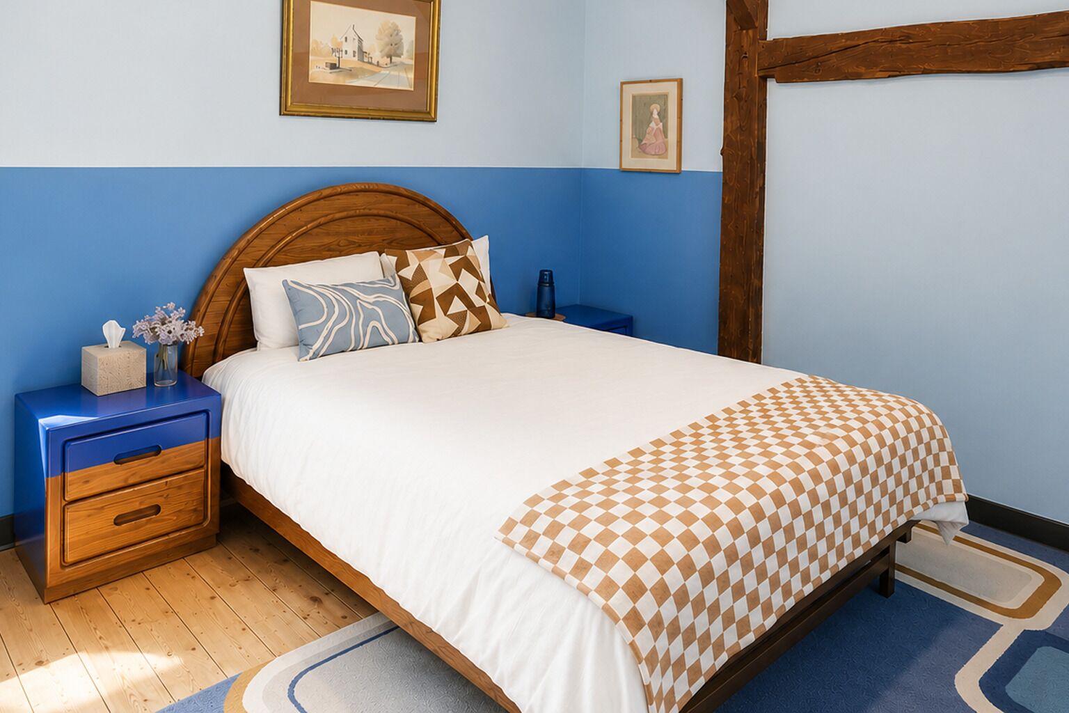 5 chambres, fer et planche à repasser, lit de bébé portatif