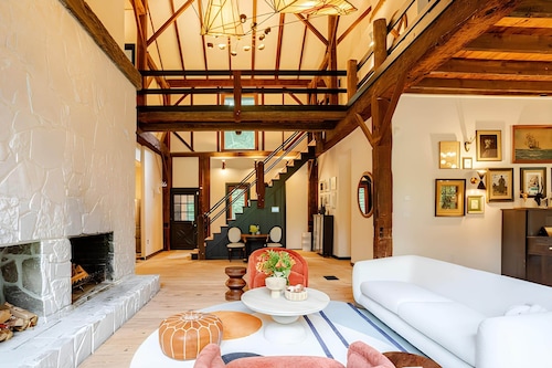 Hudson Retreat - 1780s Renovated Barn