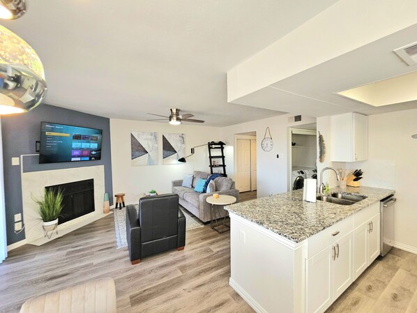 TV connectée, cheminée