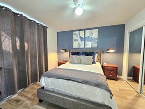 1 bedroom, iron/ironing board, travel cot, free WiFi - Lake life 1-bedroom,1-bath condo in peaceful Garland TX (Garland)