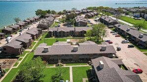Exterior - Lake life 1-bedroom,1-bath condo in peaceful Garland TX (Garland)