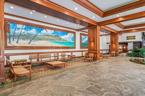 Interior - Tower 2 Suite 1207 (1-Bedroom Condo) with Pool and Golf Course view (Honolulu)