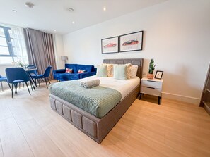 1 camera, ferro/asse da stiro, Wi-Fi, lenzuola